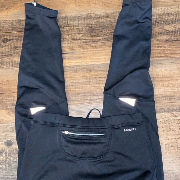 NIKE FIT DRY PANTS/leggings Size Small, Zipper at Ankles, reflective knees - Picture 5 of 7